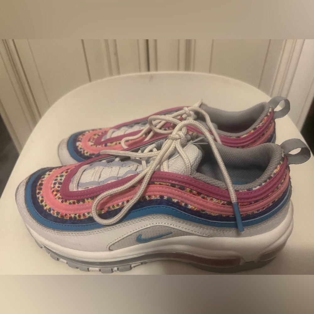 Big Kid's Nike Air Max 97 SE White/Blue Lightning (DV7550 100) Youth Size  5.5